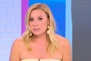 Λύγισε ο Γρηγόρης Μπάκας για τη φωτιά στη Φιλιππιάδα: "Το ένα μέτωπο έκαψε το χωριό της μητέρας μου"