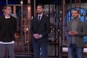 O Άκης Πετρετζίκης τρολάρει απίστευτα το MasterChef