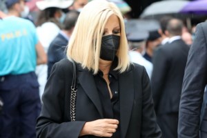 Συγκλονισμένη η Ελένη Μενεγάκη για τον θάνατο της Φώφης Γεννηματά – Δείτε τι είπε