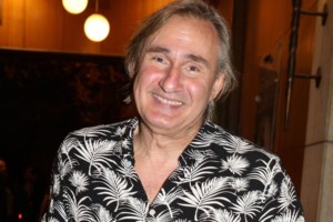 Εκτός παράστασης ο Άκης Σακελλαρίου μετά το τροχαίο ατύχημα