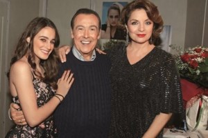 Συγκινεί η Μιμή Ντενίση: "Πέρσι γιορτάζαμε όλοι μαζί.. φέτος λείπει.."