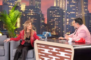 Κατερίνα Παπουτσάκη και Καλλιρρόη Μυριαγκού μας βάζουν στα γυρίσματα του "Άγιου Έρωτα" - εικόνα 2