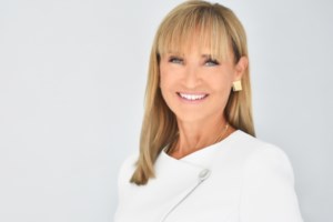 Η Μάρα Ζαχαρέα στόλισε για τα Χριστούγεννα | Οι πρώτες εικόνες από το σπίτι της - εικόνα 2