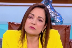 "Στεκόταν δίπλα σου και αναρωτιώσουν 'Αυτή είναι η Βίσση;' - Ανέβαιναν πάνω στη σκηνή αμακιγιάριστες, αχτένιστες"