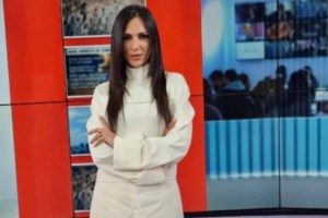 Η Ανθή Βούλγαρη αποδομεί τα σχόλια του Δημήτρη Παπανώτα με μία ανάρτηση... κέντημα!