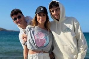 Ντορέττα Παπαδημητρίου: "Μετά την απώλεια του πατέρα μου ήρθαν πολλές δυσκολίες και αναταράξεις"