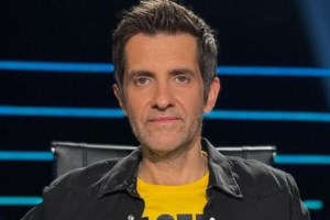 Ο Φοίβος αποκαλύπτει την ιστορία πίσω από τραγούδι του Γιώργου Μαζωνάκη - "Τον είχε βάλει στα ναρκωτικά"