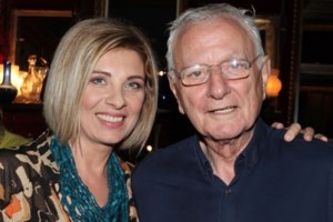 "Τον είδα να μπαίνει χέρι - χέρι με τη γυναίκα της ζωής του. Στον ώμο του κρεμόταν το μηχάνημα υποστήριξης της αναπνοής"