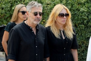 Θοδωρής Αθερίδης: "Ήταν εν ζωή η μητέρα μου και δεν ήθελα να μαθευτεί - Αν το άκουγε, θα πέθαινε αμέσως" - εικόνα 3