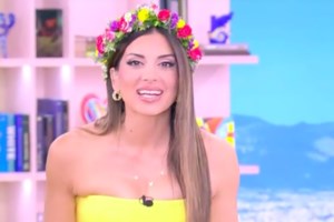 #Familygoals | Η Σταματίνα Τσιμτσιλή αγκαλιά με τις κόρες της