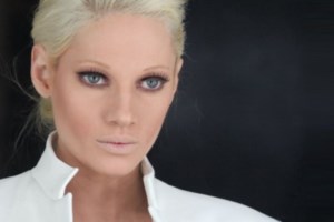 H Τζούλια Αλεξανδράτου αφαίρεσε το στήθος της & ήρθε η ώρα να αποκαλύψει τον λόγο - Τι συμβαίνει και αποδόμησε σε λίγα χρόνια την προκλητική της εικόνα;