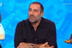 Η Μαίρη Συνατσάκη σε μία τοποθέτηση όλο νόημα μετά το τέλος του Στάθη Παναγιωτόπουλου από τους "Αρβύλα"