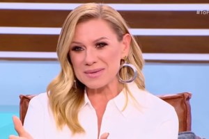 Η απάντηση της Κατερίνας Καραβάτου για την αποχώρηση του Δημήτρη Πανόπουλου από την εκπομπή της