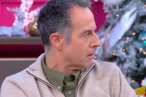 Δανάη Μπάρκα: "Θέλω να βγάλω από τη wikipedia ότι η Βίκυ Σταυροπούλου είναι μαμά μου"