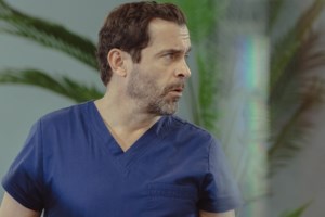 Το spoiler του Κωνσταντίνου Μαρκουλάκη για τα νέα επεισόδια του "Γιατρού" : "Κι έτσι ο Αντρέας παίρνει μια απόφαση" - εικόνα 3