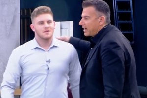 Σίσσυ Χρηστίδου σε Ανδρέα Αλικανιώτη: "Σε κοιτάω και δεν μπορώ να το πιστέψω" - εικόνα 2