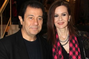 Κάτια Δανδουλάκη: "Κάνει χραπ και μου κατεβάζει το μπλουζάκι, έφυγα και κλείστηκα στο καμαρίνι" - εικόνα 2