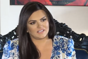 Κάτια Δανδουλάκη: "Οι γυναίκες διαλέγουν τον γιατρό τους - Εγώ πήρα από τον μπαμπά μου"