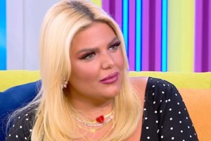 Δανάη Μπάρκα: "Αυτό το δίμηνο ήταν σωτήριο - Όλα γύρω μου ήταν λάθος και περίεργα"