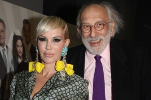 Αλέξανδρος Λυκουρέζος: "Η Αλίκη Βουγιουκλάκη πέθανε στην αγκαλιά της Ζωής Λάσκαρη"