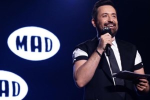 Οριστικό! Η Καγιά παρουσιάστρια τοu MadWalk, τέλος η Παπαγεωργίου