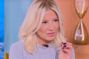 Η ατάκα του Ανδρέα Μικρούτσικου στη Φαίη Σκορδά: "Απάντησέ μου ειλικρινά στον αέρα"