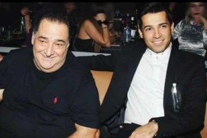 Συγκλονίζει ο Βασίλης Καρράς για τον καρκίνο στην αυτοβιογραφία του: "Έχει κάνει μετάσταση σε διάφορα σημεία του κορμιού μου" - εικόνα 2