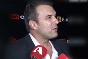 Η επική αντίδραση του Αντώνη Βλοντάκη όταν κατάλαβε πως η κόρη του τον κέρασε - εικόνα 2