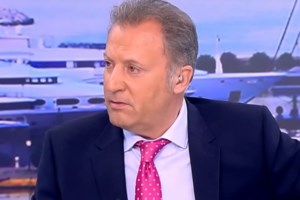 Συγκινεί η Λάουρα Νάργες: "Ξαπλώναμε στη σανίδα και σκεφτόμασταν ονόματα για τα μωράκια μας" - εικόνα 2