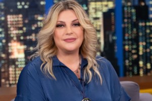 Λύγισε on air η Νάνσυ Νικολαΐδου: "Δεν φαντάζεσαι πόσο μόνος θα νιώσεις εκεί που θες μία χείρα βοηθείας"