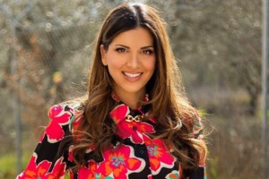 Η Σταματίνα Τσιμτσιλή παραδίνεται στην αγκαλιά του γιου της και "λιώνει"