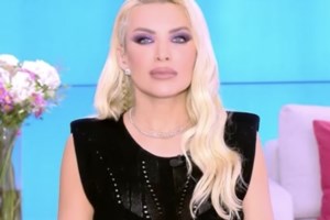 Η όλο νόημα απάντηση της Δανάης Μπάρκα: " Δεν είναι κακό να..." - εικόνα 3