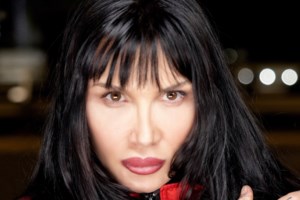 Ξέσπασε η Πάολα επί σκηνής για το λουκέτο στο νυχτερινό κέντρο που εμφανίζεται: "Όχι, γ@@ώ την π@@@άνα μου!"