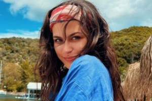 Ευγενία Σαμαρά & Σάντυ Χατζηιωάννου ξεκίνησαν τις καλοκαιρινές τους διακοπές! Σε ποιο νησί βρέθηκαν; - εικόνα 3