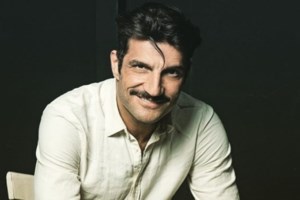 Ο Νίκος Κουρής διέγραψε τις φωτογραφίες του γάμου του με την Έλενα Τοπαλίδου και της έκανε unfollow