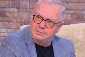 Aide-mémoire | Ο Κασσελάκης στην πίστα με τον δράκο & τα block του Ουγγαρέζου - εικόνα 3