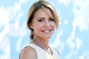 Η Τζένη Μπαλατσινού μας δείχνει την αγαπημένη της vintage γωνιά στο σπίτι της στην Πάτμο με θέα τη θάλασσα