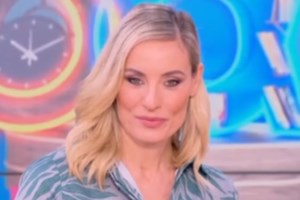 Ο Γιάννης Γιοκαρίνης αποκαλύπτει τον λόγο του τσακωμού με τη σύζυγό του: "Από τον φόβο της πήρε τηλέφωνο"