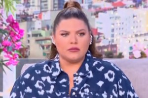 Aide-mémoire | Μίνι πρεμιέρα για τα 30 χρόνια Δέσποινα Βανδή & grande expose για τον Γιώργο Μαζωνάκη - εικόνα 2