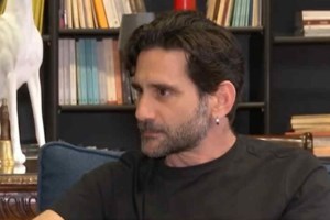 Οδυσσέας Παπασπηλιόπουλος: "Είμαι πρότυπο για τα παιδιά μου. Δυστυχώς ή ευτυχώς, δεν το λέω ως κάτι καλό"