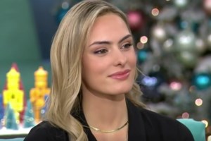 Όλγα Ντάλλα & Στυλιανός Φλωρίδης | Αχώριστοι μετά το τέλος του GNTM! Τα Χριστουγεννιάτικα στιγμιότυπα