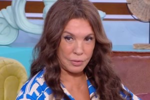 Άναυδη η Βάνα Μπάρμπα όταν έμαθε ότι ο Χρήστος Μάστορας θα υποδυθεί τον Καζαντζίδη: "Τι θα κάνει;"