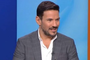 Το αιχμηρό σχόλιο του Δημήτρη Ουγγαρέζου για την πρεμιέρα του Νίκου Μουτσινά - εικόνα 2