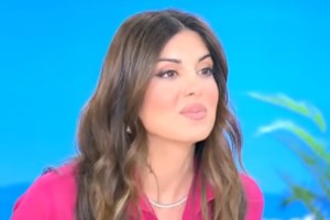 Η Σταματίνα Τσιμτσιλή απάντησε on air στις φήμες που την θέλουν να παρουσιάζει δεύτερη εκπομπή στον Alpha - εικόνα 2