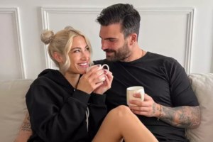 Η Ιωάννα Τούνη αποκάλυψε τον λόγο που έχει γεμίσει το πρόσωπό της με σπυράκια