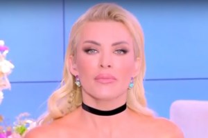 Ένταση στη "Super Κατερίνα" - "Θα λέω την άποψή μου για άτομα που με έχουν χτυπήσει χυδαία"