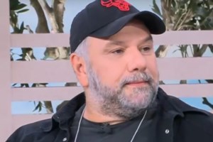 Ο Γιώργος Λιάγκας απαντά στον Γρηγόρη Αρναούτογλου: "Δεν μπορώ στα 55 μου να σκάω μπαλόνια και να κάνω φάρσες"