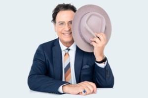 Η Έφη Ρασσιά στηρίζει ανοιχτά τον Χάρη Ρώμα μετά τις επιθέσεις