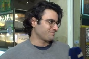 Η Μαίρη Συνατσάκη και ο Ίαν Στρατής σε ένα τρυφερό στιγμιότυπο τρία χρόνια πριν γίνουν ζευγάρι