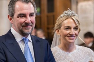 Η έξοδος του Νικόλαου Ντε Γκρες στο κέντρο της Αθήνας χωρίς τη Χρυσή Βαρδινογιάννη - Φωτογραφίες